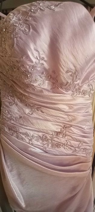 Официална/бална рокля с нежна украса