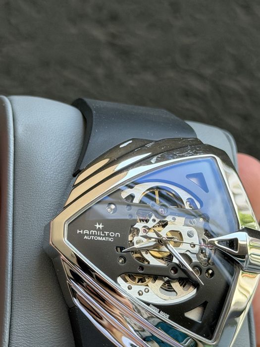 Мъжки часовник Hamilton Venutra XXL 46mm