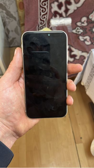 Продам айфон 11 в хорошем состоянии