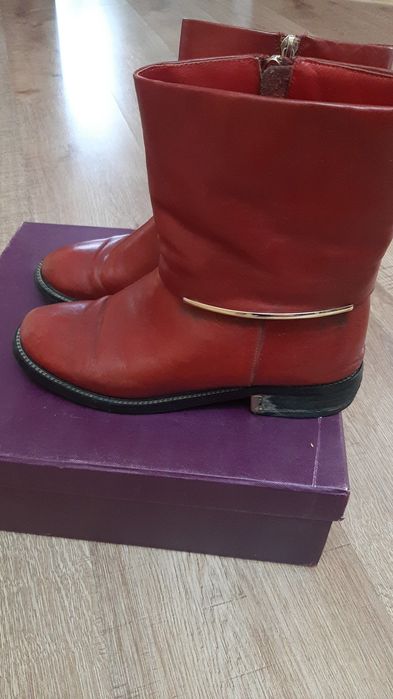 Продаётся осенние сапоги