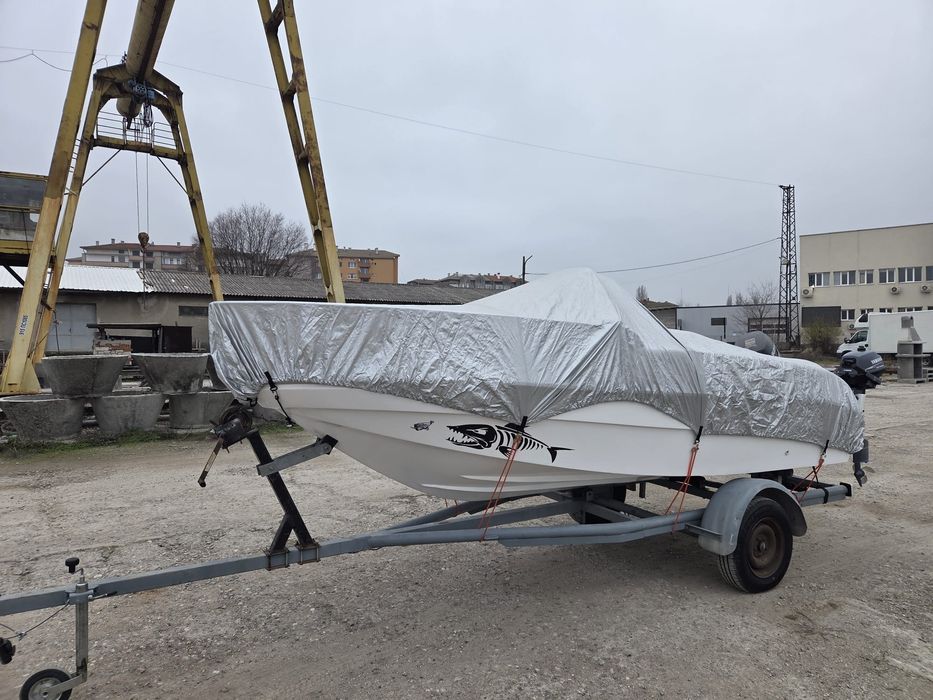 Лодка за риболов, тролинг,сом,воблер,регистрирана в Гърция