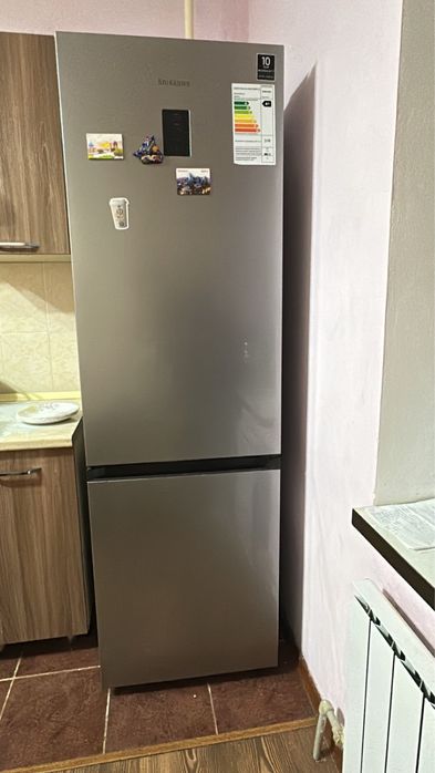 Продается холодильник самсунг