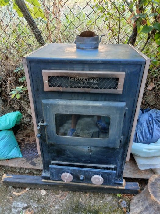 Камина с водна риза на дърва Екватор 1А