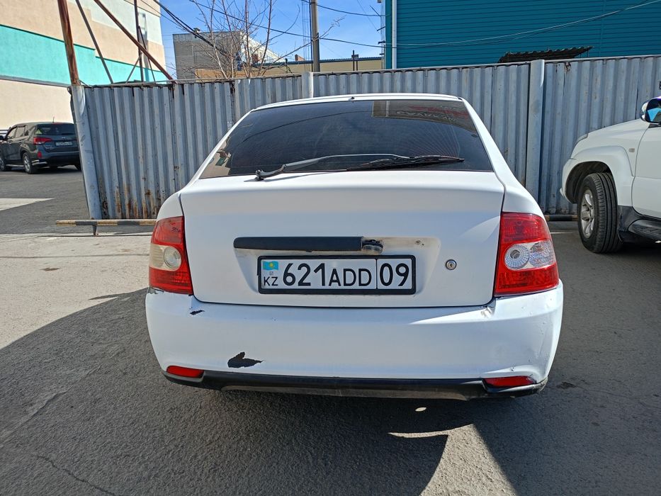 Продам приору 2011