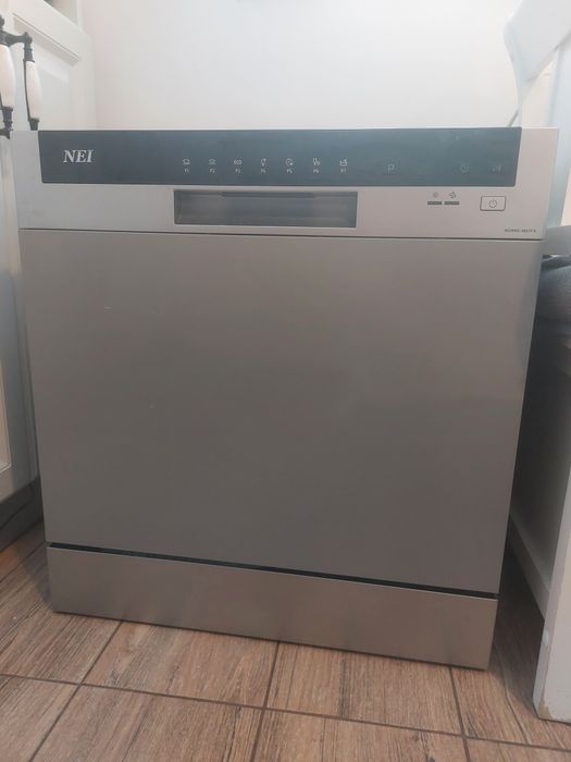 Masina de spalat vase Nei