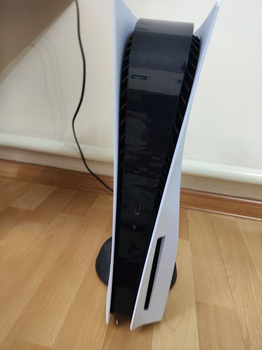 Продам Playstation 5