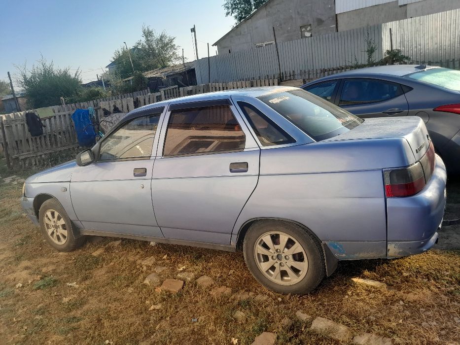 Машина 2110 ваз лада