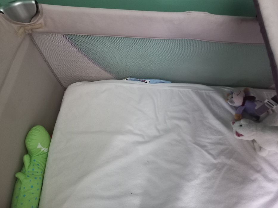 Сгъваема бебешка кошара