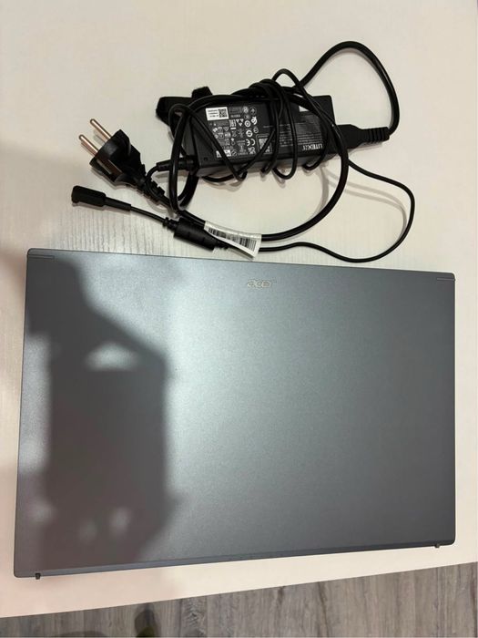 Laptop Acer Aspire 5 A515-57-51VM
