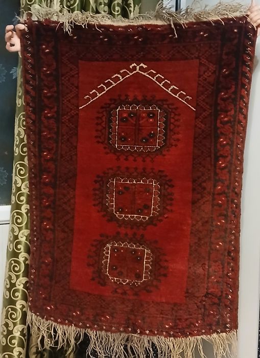 Mini xolodelnik parda kravat