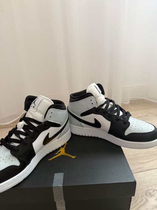 Jordan 1 mid ( GS )