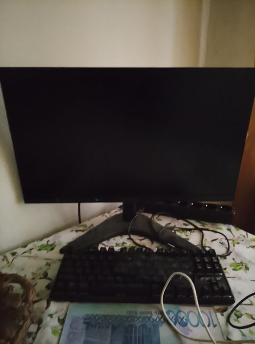 Монитор Lenovo led