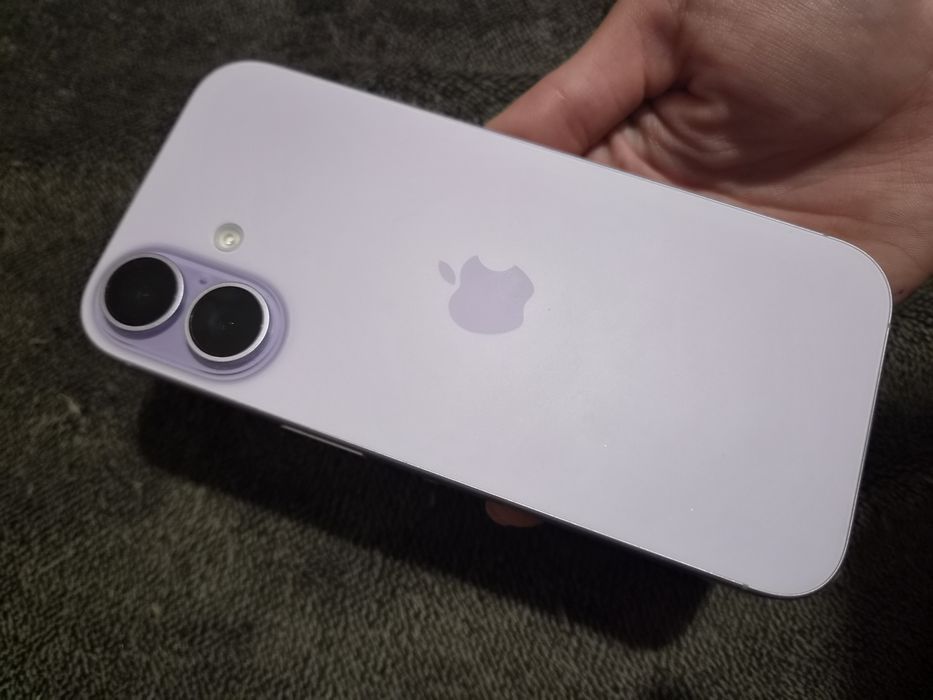 iPhone 17 256gb lavender