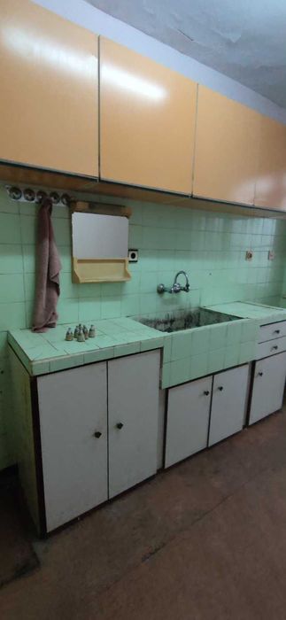 ТОП ЛОКАЦИЯ! Двустаен с потенциал за ТРИСТАЕН в сърцето на Асеновград