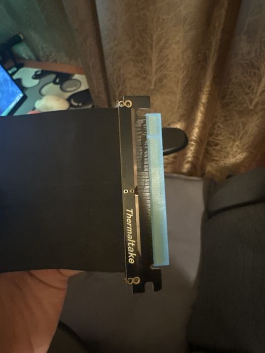 Riser cable thermaltake 4.0