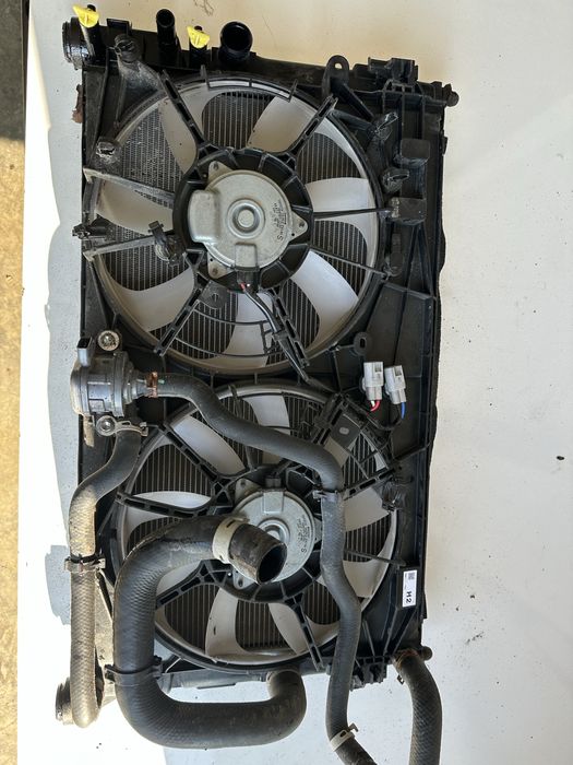 Комплект (пачка) радиатори Toyota Corolla Cross Hybrid 20-25г