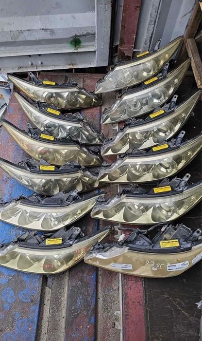 Фары на Estima Эстима привозной Японский