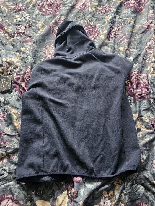 Яке адидас унисекс