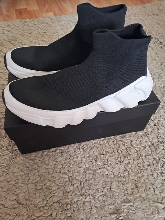 Ghete Zara din textil model Balenciaga