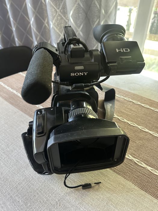 Видеокамера SONY HXR-MC1500