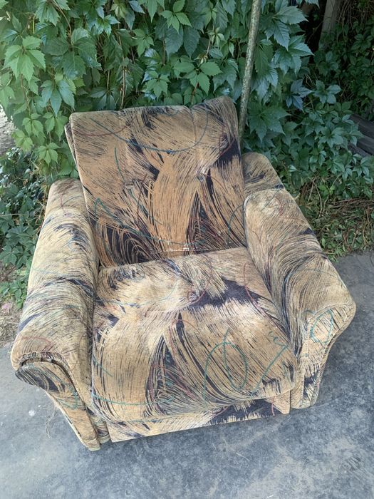 Продам два кресла