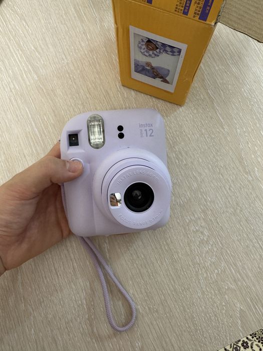 Instax Mini 12 өте жақсы күйде