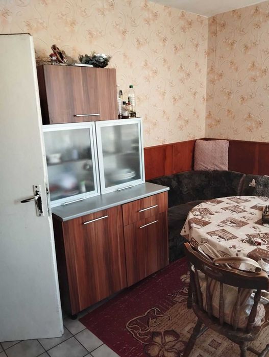 Продава се Етаж от къща в Кюстендил, Център - 94 кв.м за 745 €/кв.м - Снимка #2