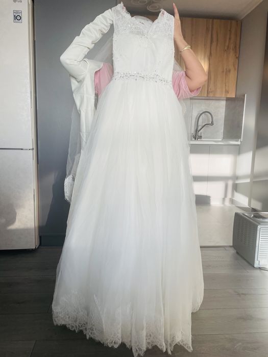 Свадебное платье