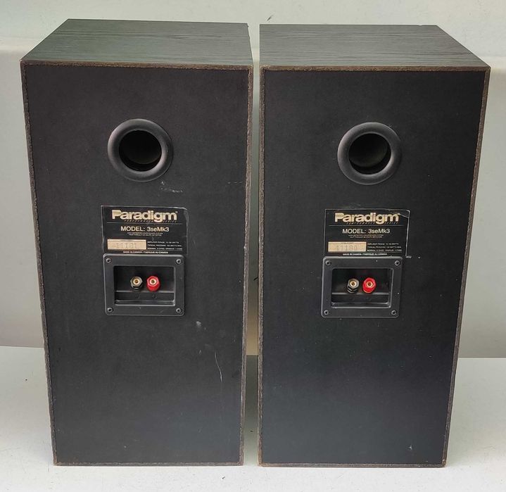 Paradigm 3 SE MK 3 boxe mari de raft 2 cai 100W made in Canada