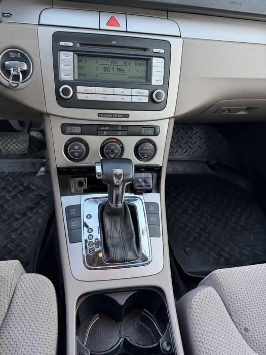 VOLKSWAGEN Passat 0 — imagine 4