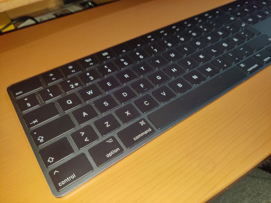 Apple Magic Keyboard with Numpad (BLACK)
