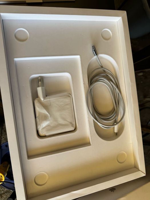 MacBook Pro 14”A2779