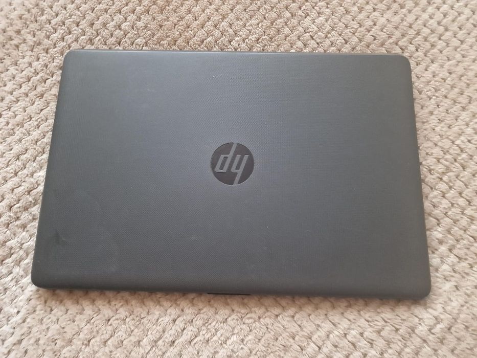 Продам шустрый современный  ноутбук hp core i3