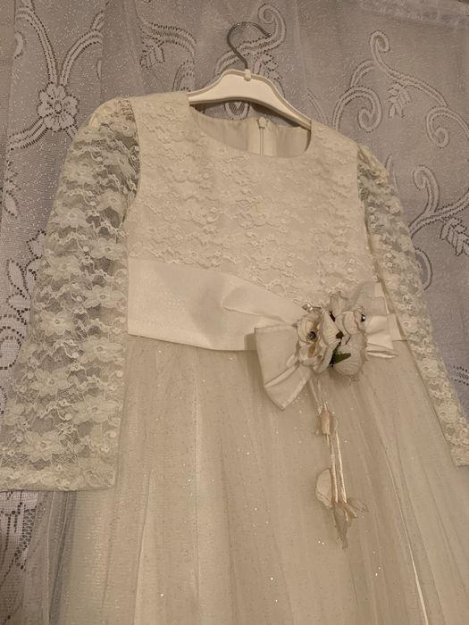 Платье девочке нарядное