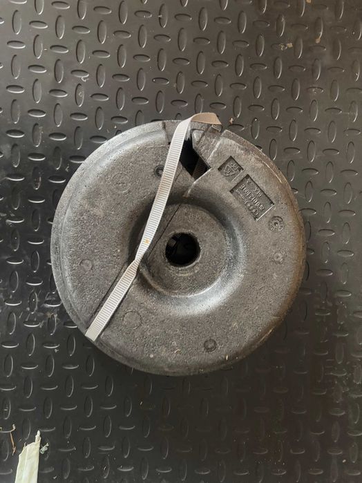 Оригинална кутия за резервна гума и инструменти за VW и Audi