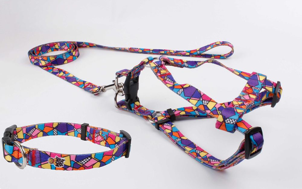 Кучешки Нагръдници, Нашийници и Поводи