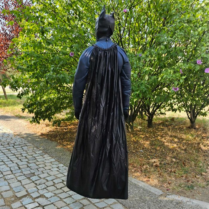 Costum Batman pentru Adulți Profesional – Ideal pentru Petreceri, Evenimente, Carnaval, Cosplay și Animație pentru Copii