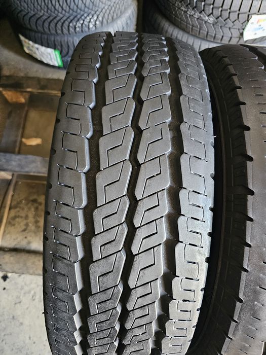 2 anvelope vara 215 70 15C  Continental 9.7mm