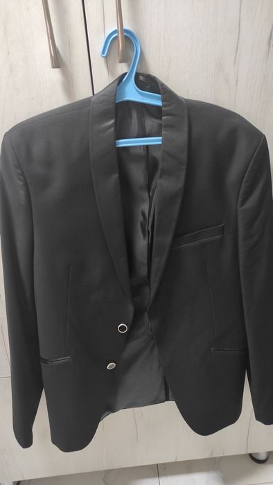 Мужской пиджак , в отличном состоянии