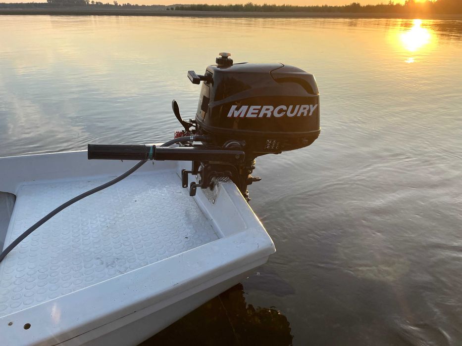 Извънбордов двигател