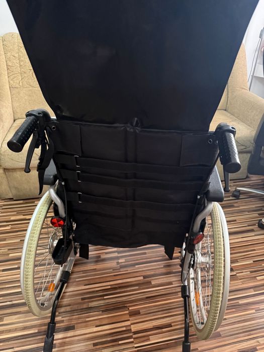 Carut scaun handicap dizabilitati batrani (ca nou)