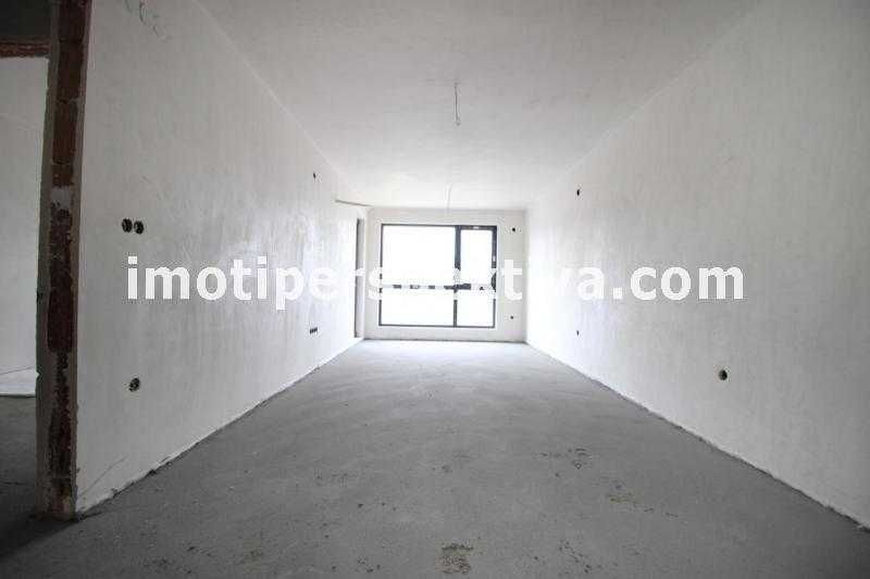 Продава се Тристаен апартамент в Пловдив, Център - 100 кв.м за 1235 €/кв.м - Снимка #1