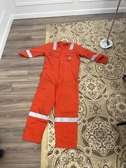 Продается спецовки и обуви