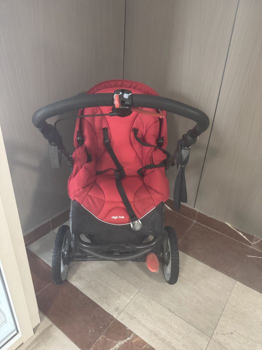 Коляска+ в подарок стульчик