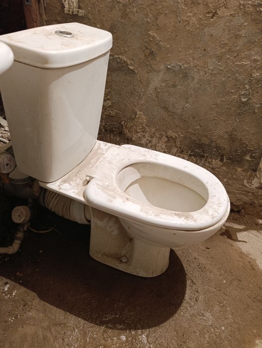 Унитаз и раковина