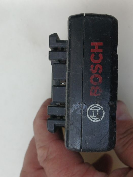 Baterie Bosch 14,4v 1,5A in stare foarte buna. Este testata