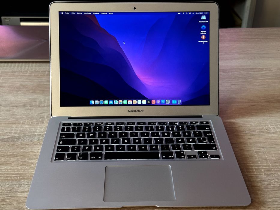 MacBook Air 2015 i5 4gb ram 128Gb Ssd