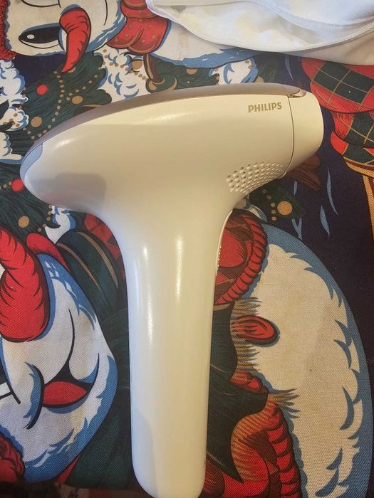 Фотоепилатор Philips Lumea BRI921 За тяло и лице, Със сензор за цвят