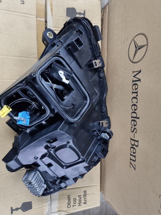 Far nou full led original Mercedes C-klass