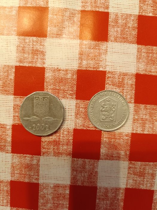 De vinzare monede vechi din 1969 și 2001